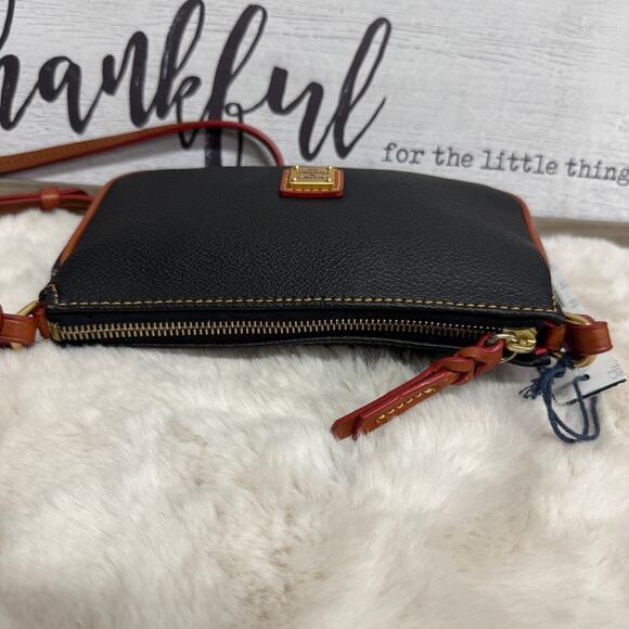 Dooney & Bourke Pebble Grain Black Leather Lexi Crossbody Bag New - Picture 12 of 15